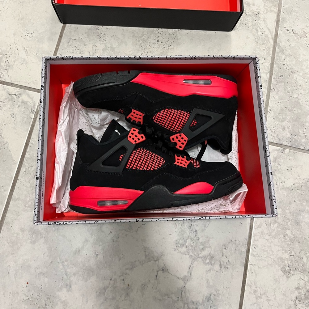 Jordan retro 4s red thunder